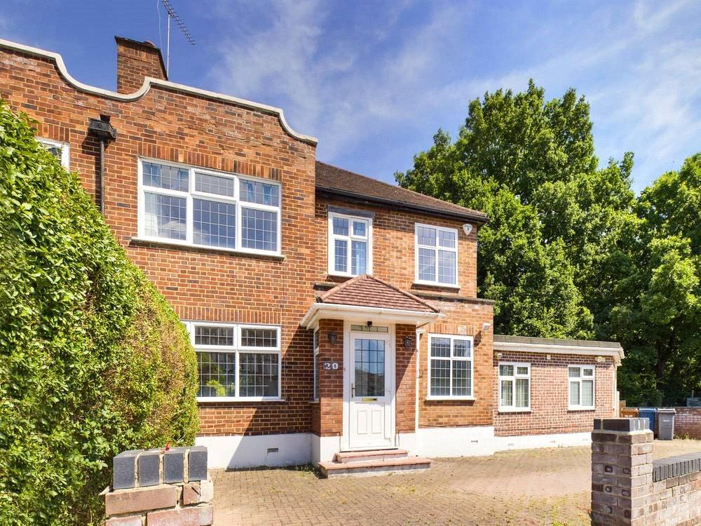 Rowlands Avenue, Hatch End, HA5 4 bed semidetached house £950,000