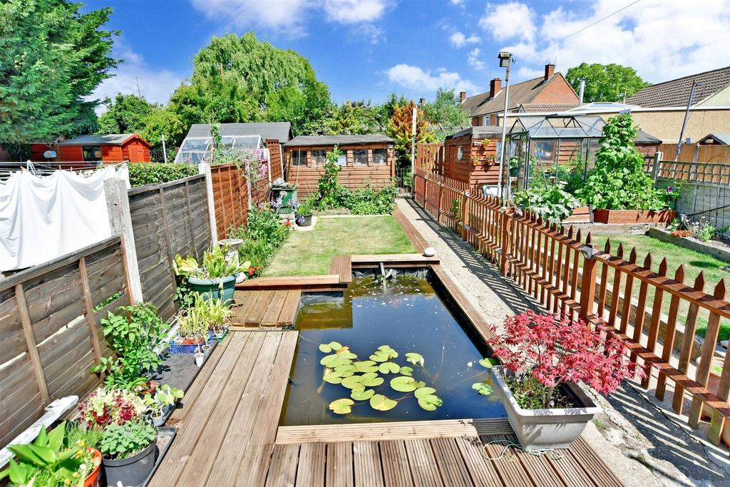 Bells Lane, Hoo, Rochester, Kent 2 bed terraced house for sale £250,000