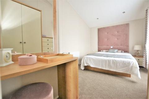 3 bedroom lodge for sale - Willerby Portland, Manor Park, Hunstanton