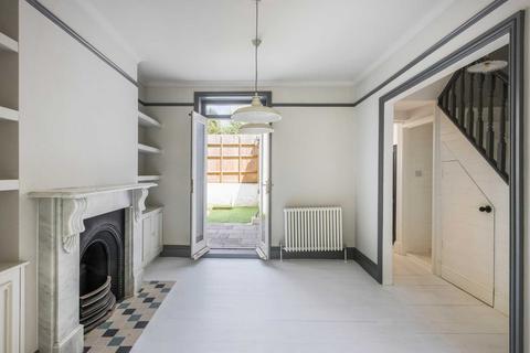 4 bedroom terraced house to rent, Lordship Lane, East Dulwich, SE22 8JN