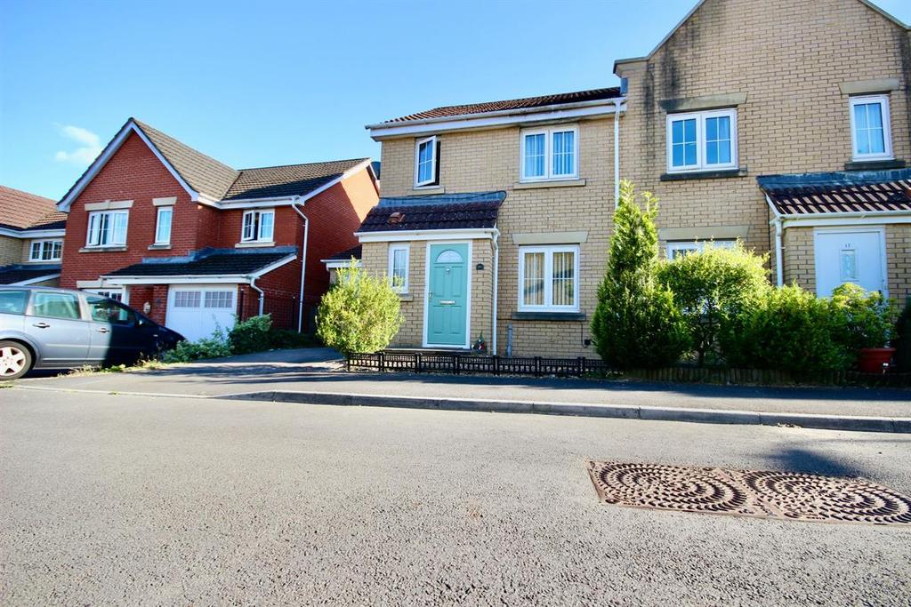 Pwll Yr Allt, TiryBerth, Hengoed 3 bed semidetached house £229,000