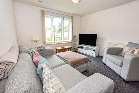 2 bedroom flat to rent, Little Bolton Terrace, Salford, M5