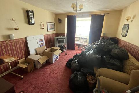 92 Atkinson Road, London, E16 3LS