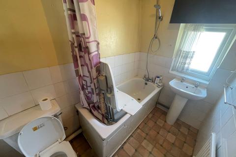 92 Atkinson Road, London, E16 3LS