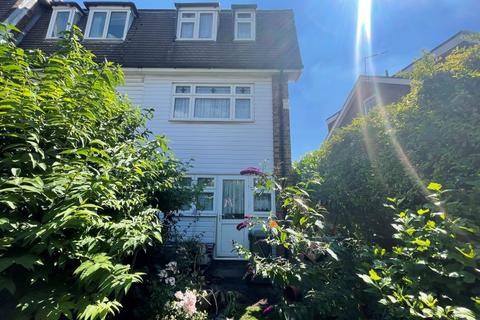 92 Atkinson Road, London, E16 3LS