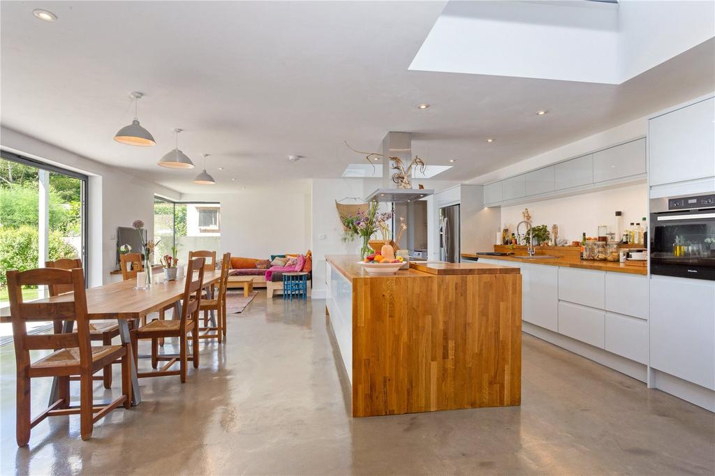 Kitchen/Dining Rm