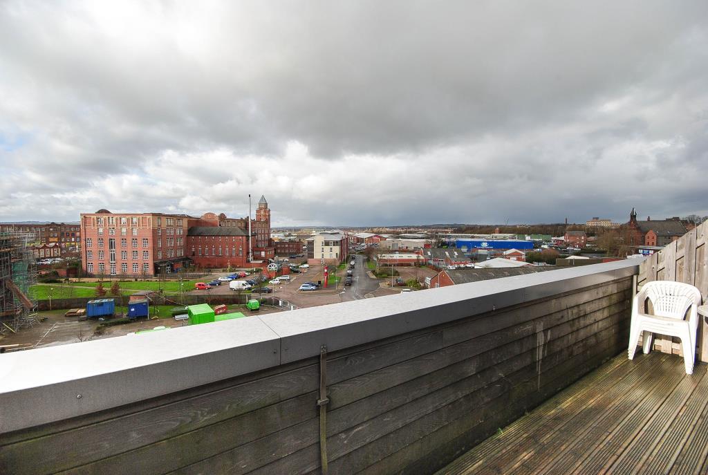 Wharfside, Heritage Way, Wigan, WN3 4AW 2 bed apartment £595 pcm (£