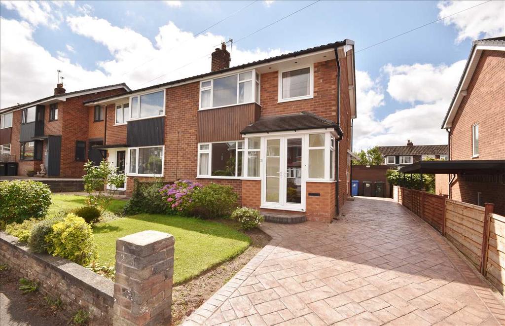 Walgarth Drive, Chorley 3 bed semidetached house for sale £175,000