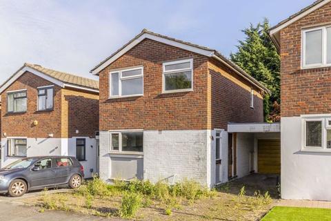 10 Wedgwood Way, London, SE19 3ES