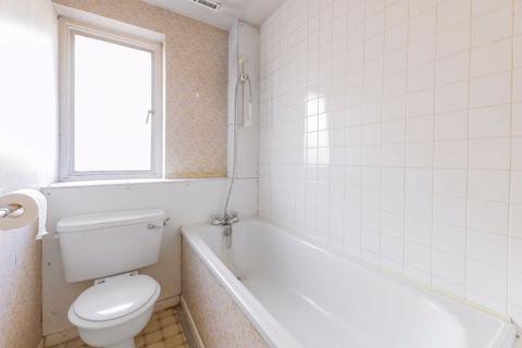10 Wedgwood Way, London, SE19 3ES