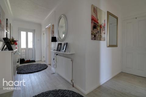 15 Abbey View Drive, Minster On Sea, Sheerness, ME12 2JW
