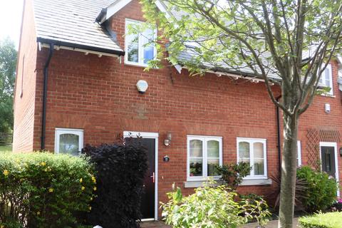 2 bedroom end of terrace house to rent - Cornsland Close, Upminster RM14