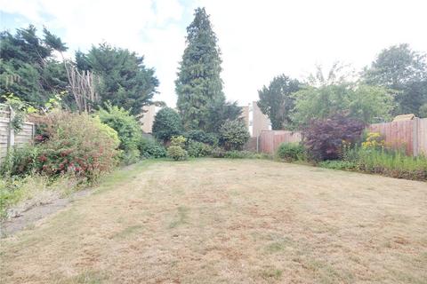 3 bedroom detached house to rent, Athole Gardens, Enfield, EN1