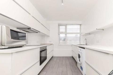 3 bedroom flat to rent, Northways, College Crescent, London