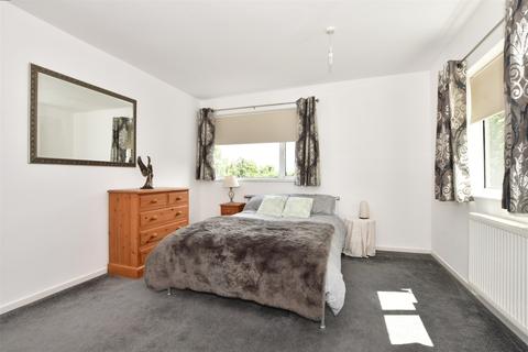 3 bedroom flat for sale - Hartland Road, Epping, Essex