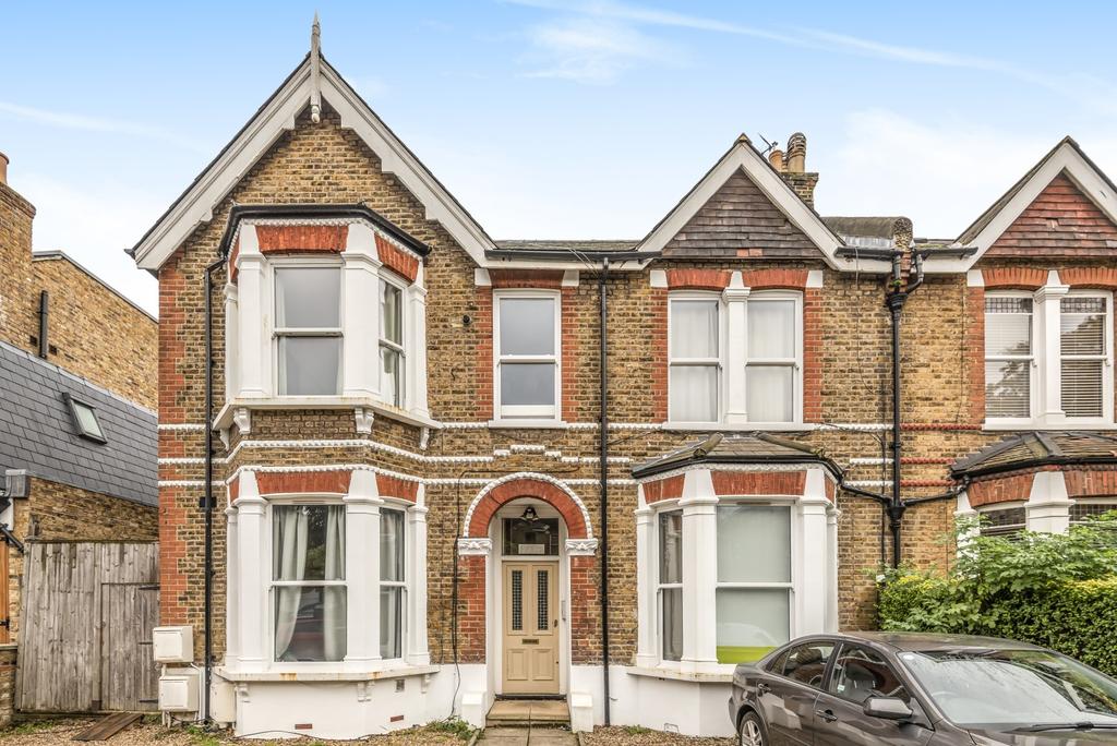 Queens Road, Wimbledon, SW19 2 bed apartment £1,500 pcm (£346 pw)