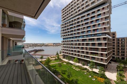 2 bedroom flat for sale, Fairwater House, Royal Wharf, London, E16