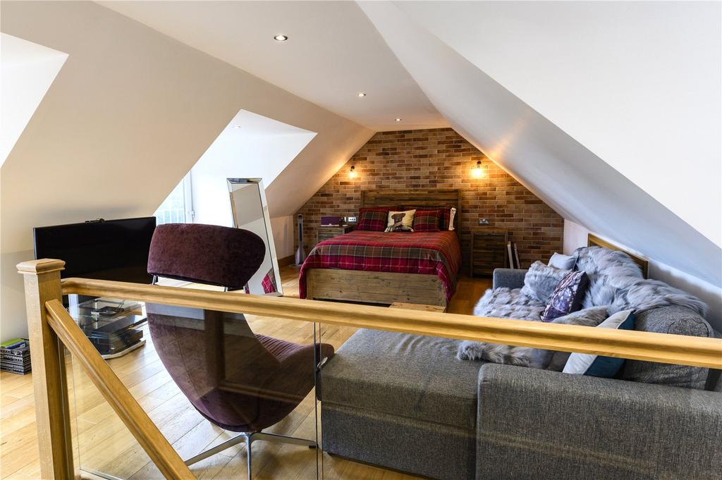 Master Suite (2)