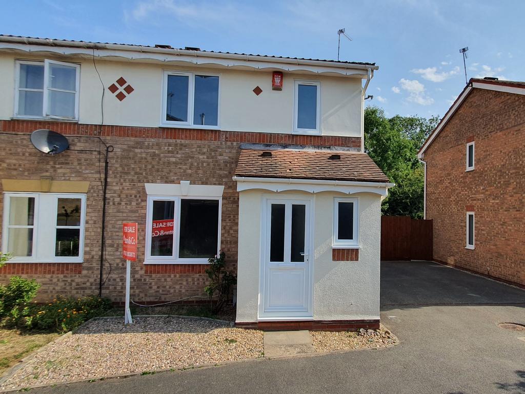 Clare Grove, Thorpe Astley 3 bed semidetached house £280,000