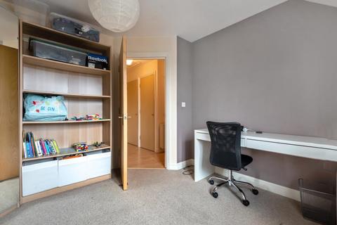2 bedroom flat to rent, Harvest Way,  Witney,  OX28