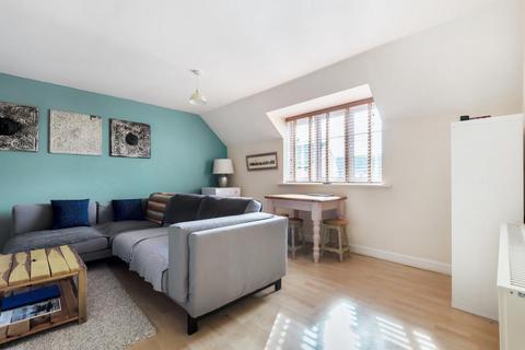 2 bedroom flat to rent, Harvest Way,  Witney,  OX28