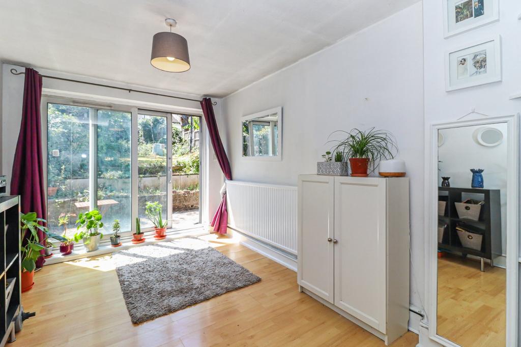 Balmoral Road, Watford, Herts, WD24 3 bed semidetached house £495,000