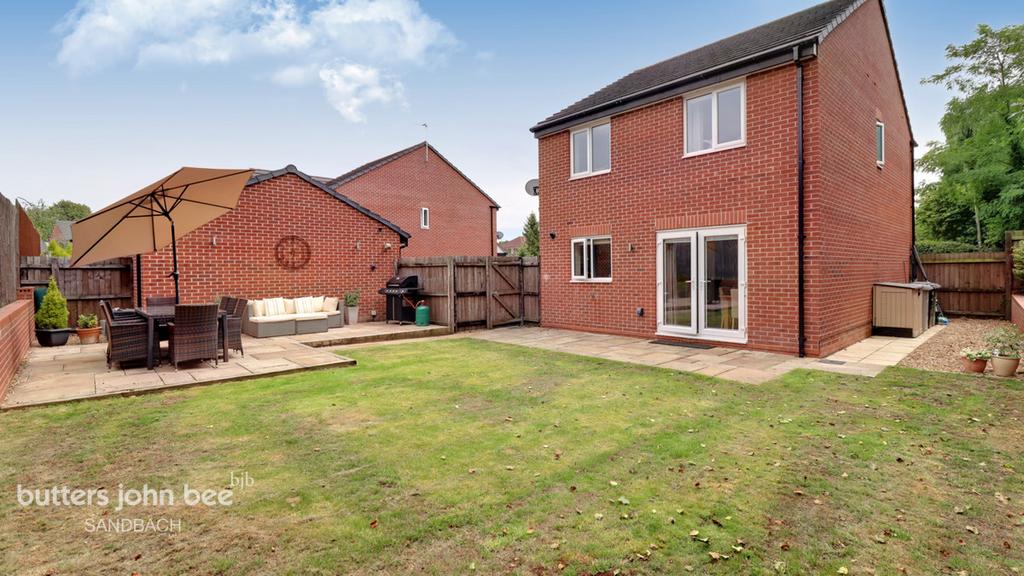 Elton Crossings Road, Sandbach 3 bed detached house for sale £280,000