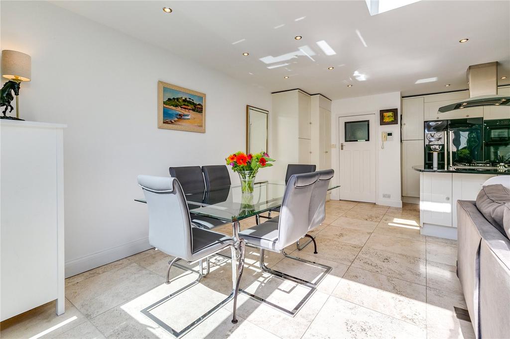 Kitchen/Family Room