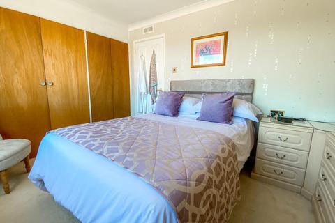 5 Kent Close, Attleborough, NR17 2HP