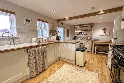 6 Dodds Lane, Attleborough, NR17 2RH