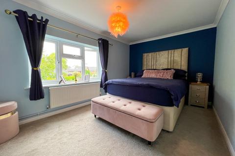 6 Dodds Lane, Attleborough, NR17 2RH