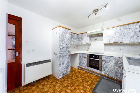 12 Kingfisher Walk, London, NW9 5AD