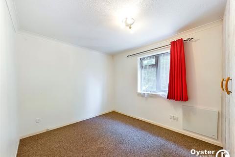 12 Kingfisher Walk, London, NW9 5AD