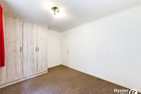 12 Kingfisher Walk, London, NW9 5AD