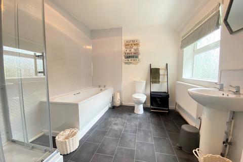undefined, Liverpool Road, Newcastle-under-Lyme, ST5