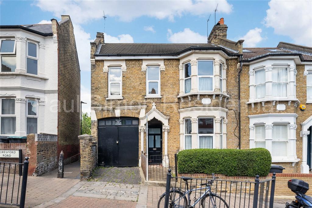 Beresford Road, London, N8 5 bed end of terrace house for sale - £1,200,000