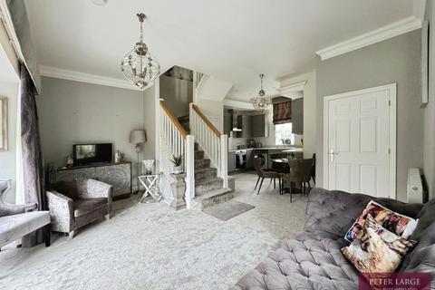 3 bedroom end of terrace house for sale, 13 Rhodfa Tegid, St Asaph, LL17 0EQ