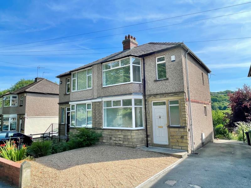 Meltham Road, Huddersfield, HD4 7BG 3 bed semidetached house £875