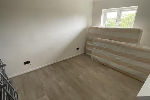 7 Horsley Cross, Basildon, SS14 2EN
