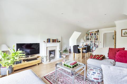 2 bedroom apartment for sale - Bridgewater Road, Weybridge, KT13
