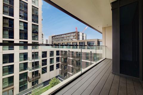 Studio to rent, Merino Gardens, London Dock, E1W