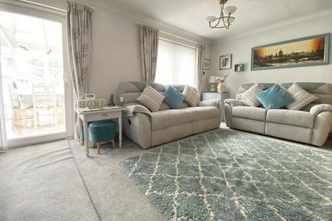 3 Azalea Close, St Ives, Ringwood, BH24 2PP