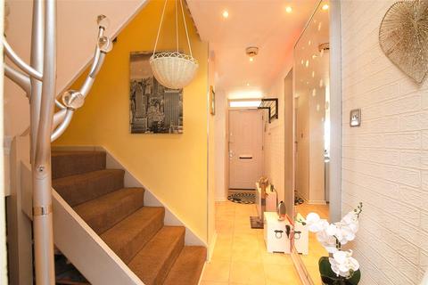 110 Pitfield Way, London, NW10 0UA