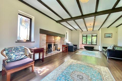6 bedroom detached house to rent - Fortescue Drive, Shenley Church End