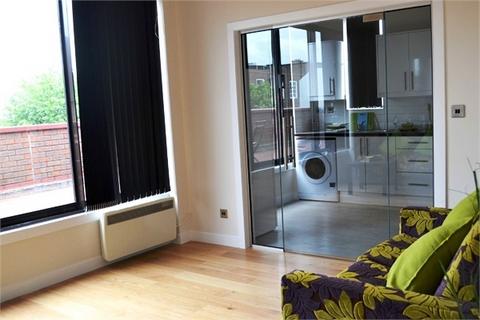 2 bedroom flat to rent, London Road, Wembley, HA9