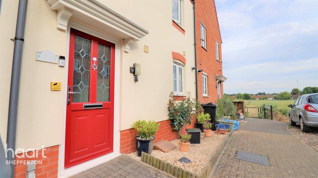 Sheaves Park, Bristol 2 bed terraced house £300,000