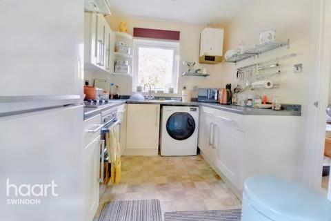 1 Earl Close, Middleleaze, Swindon, SN5 5TX