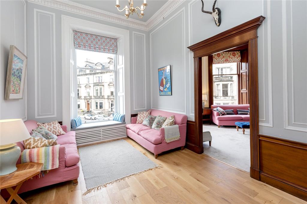 Hall / Sitting Room