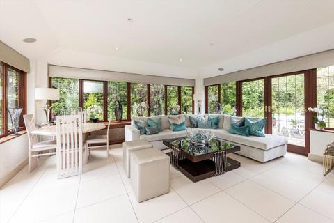 5 bedroom detached house for sale, Fairoak Lane, Oxshott, Leatherhead, Surrey, KT22.