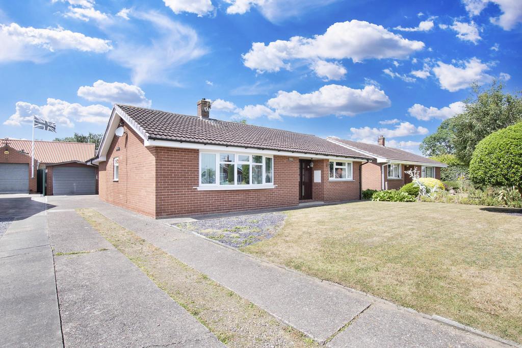 Orchard Drive, Rampton, Retford 3 bed detached bungalow £235,000